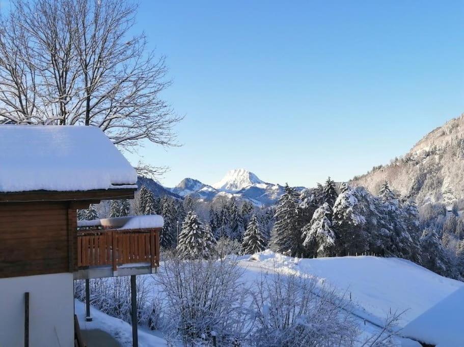 Confortable Chalet Avec Magnifique Vue En Gruyere. ชาร์มมี ภายนอก รูปภาพ